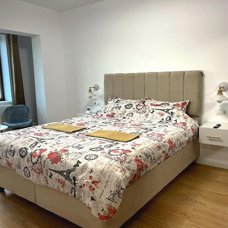 Central Residence 塔古玖 外观 照片